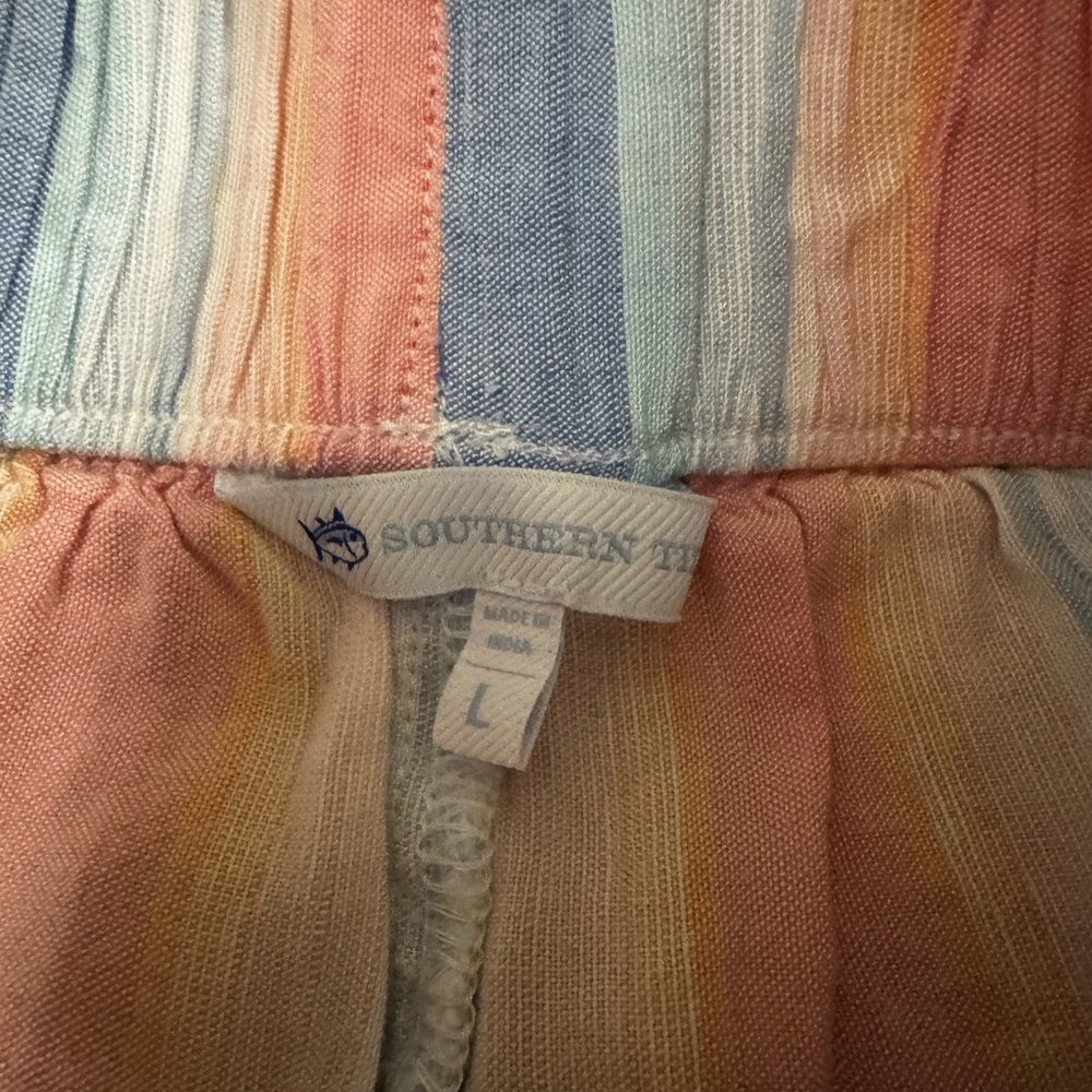 Southern Tide High Waist Pink and Blue Shorts - Picture 2 of 2